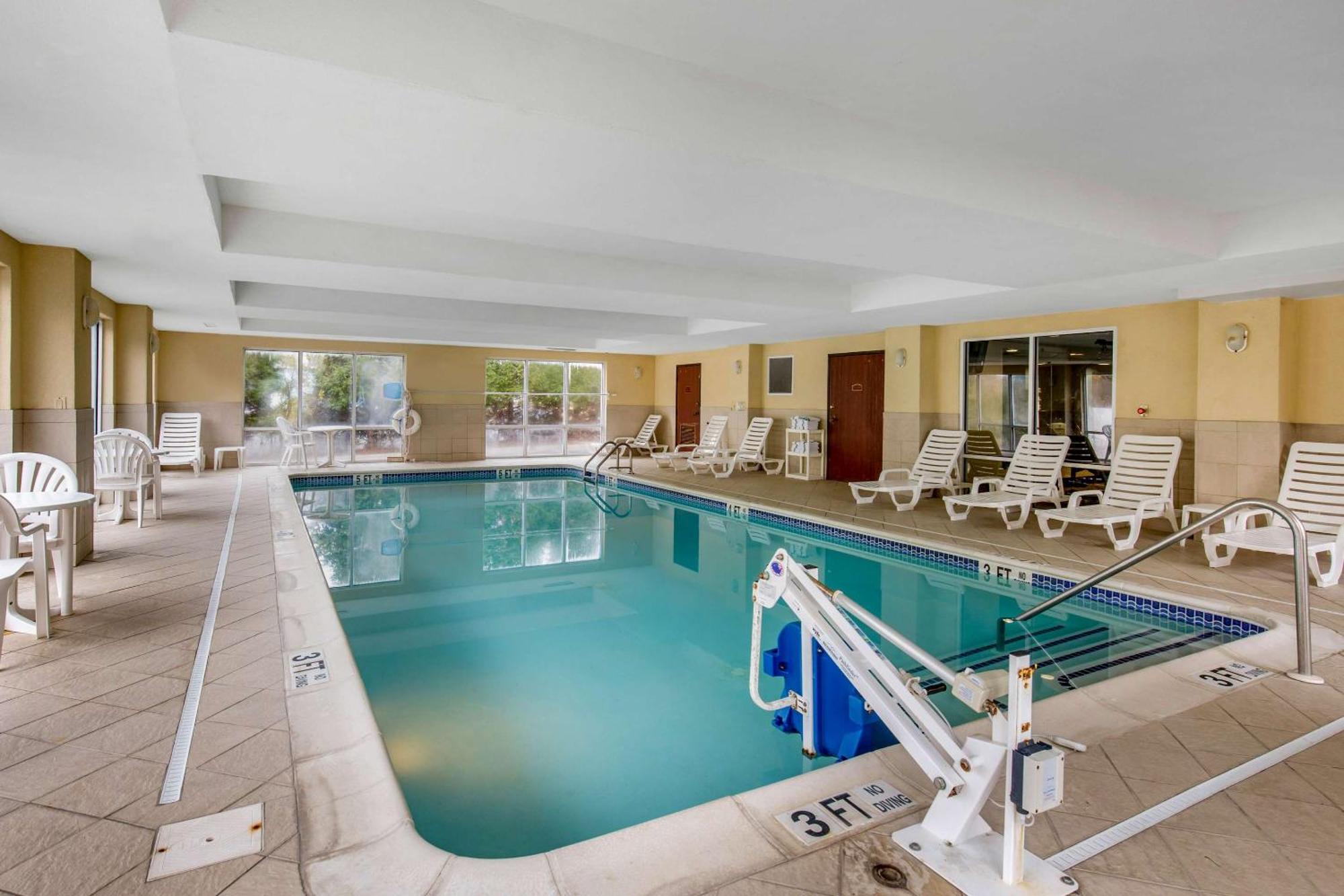 Comfort Suites Seaford Buitenkant foto